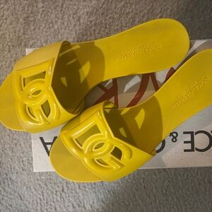 Dolce & Gabanna sandals slides